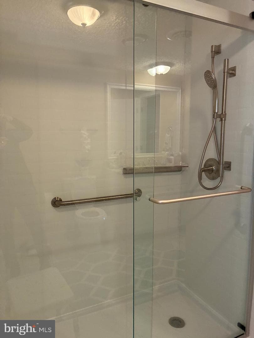 50 Greenway Drive photo 9