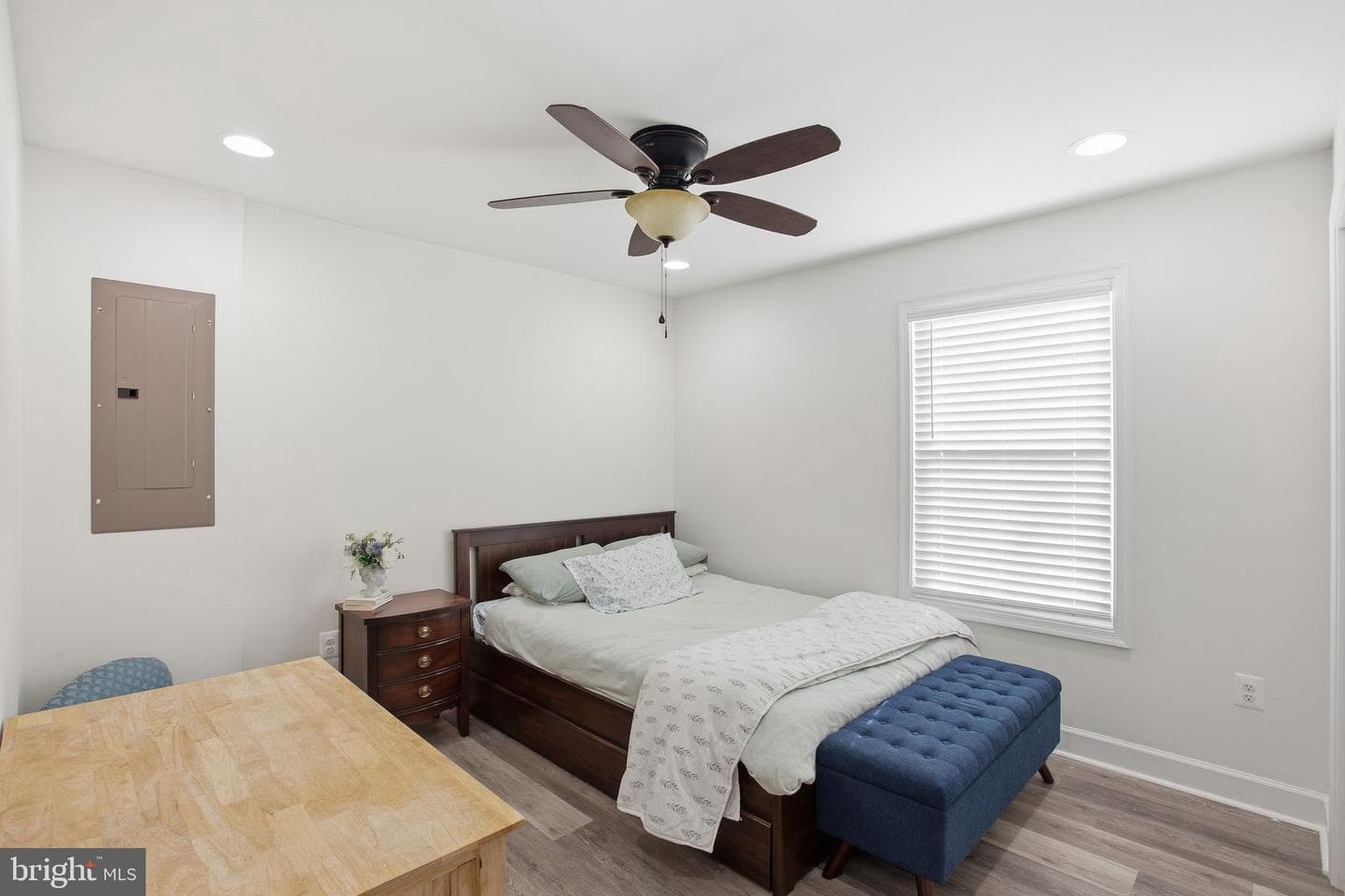 798 S Glebe photo 21