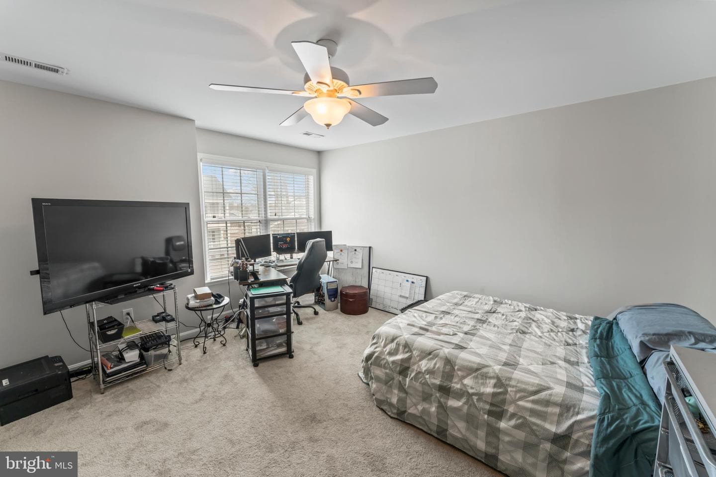 1226 Bancroft Avenue photo 30