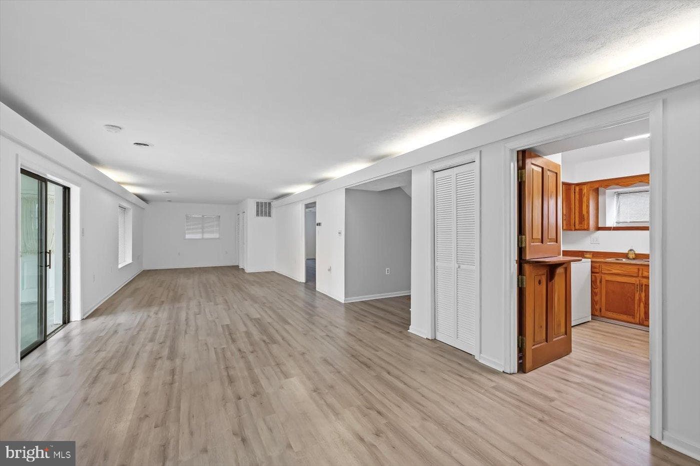 198 Canoe Place photo 17