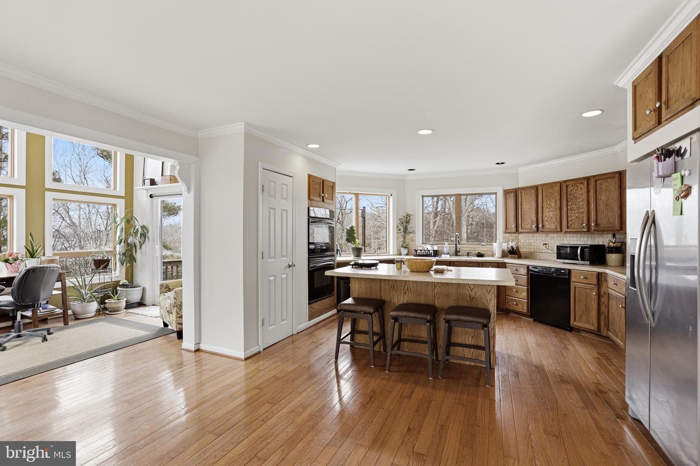 115 Waterside Ln photo 12
