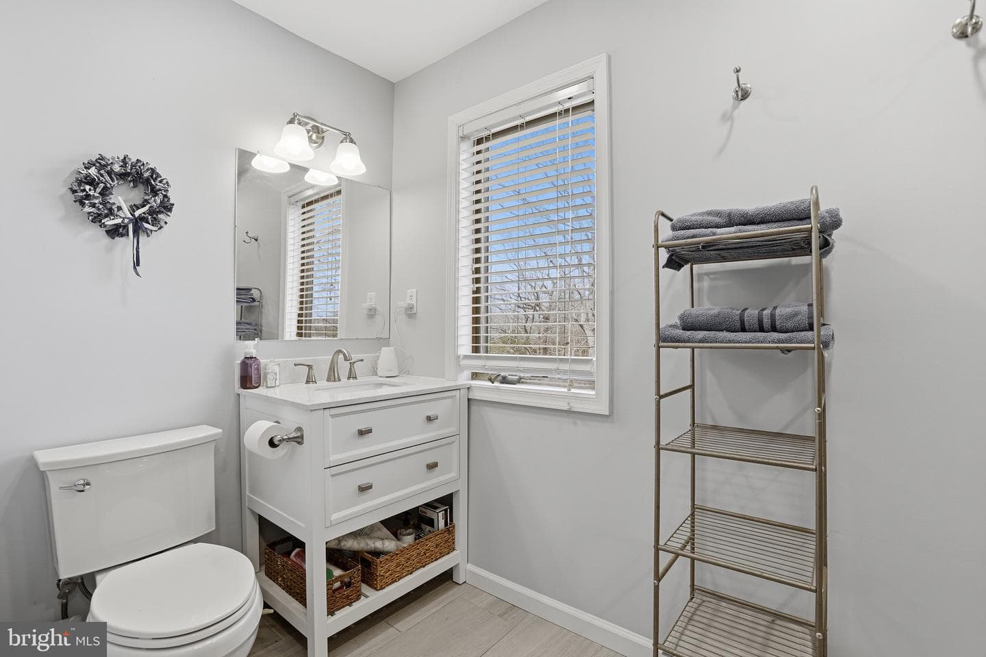 115 Waterside Ln photo 22