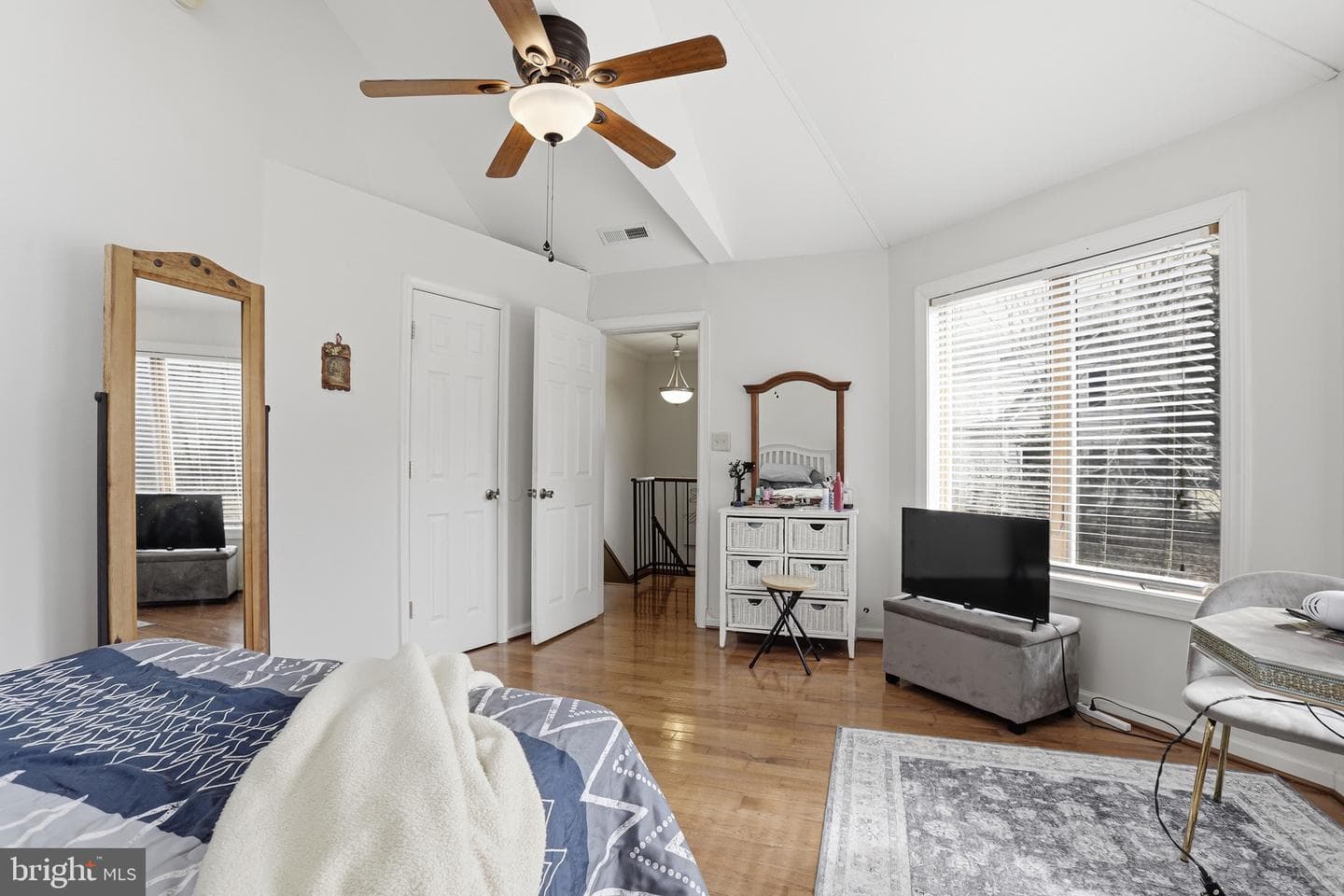 115 Waterside Ln photo 31