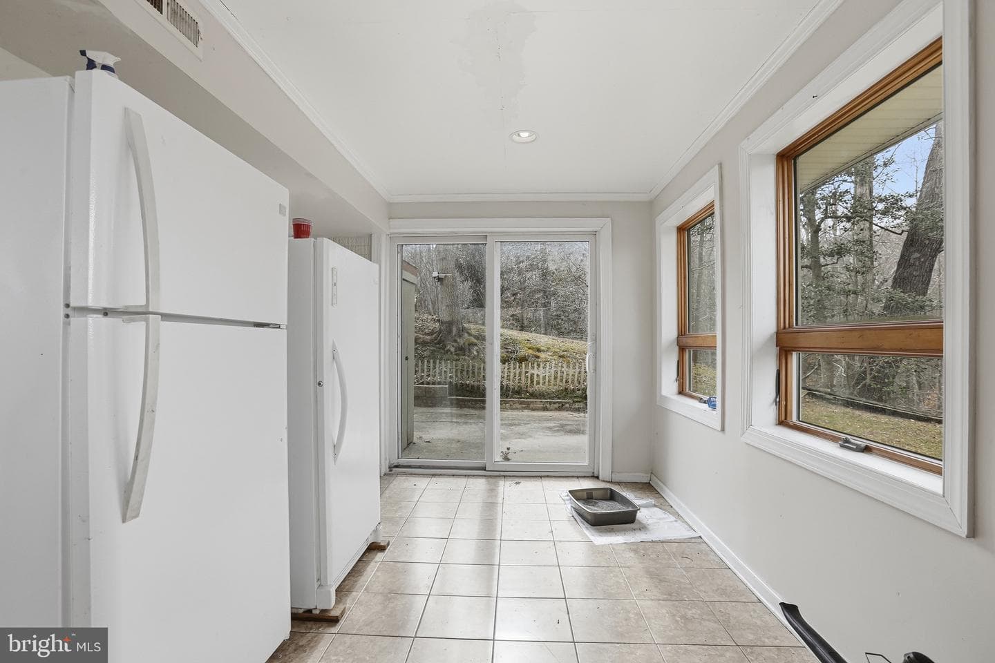 115 Waterside Ln photo 37