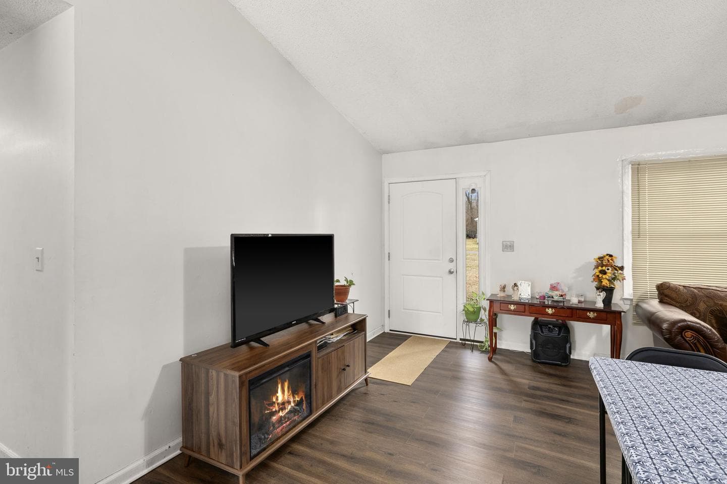 514 Albrough Boulevard photo 17