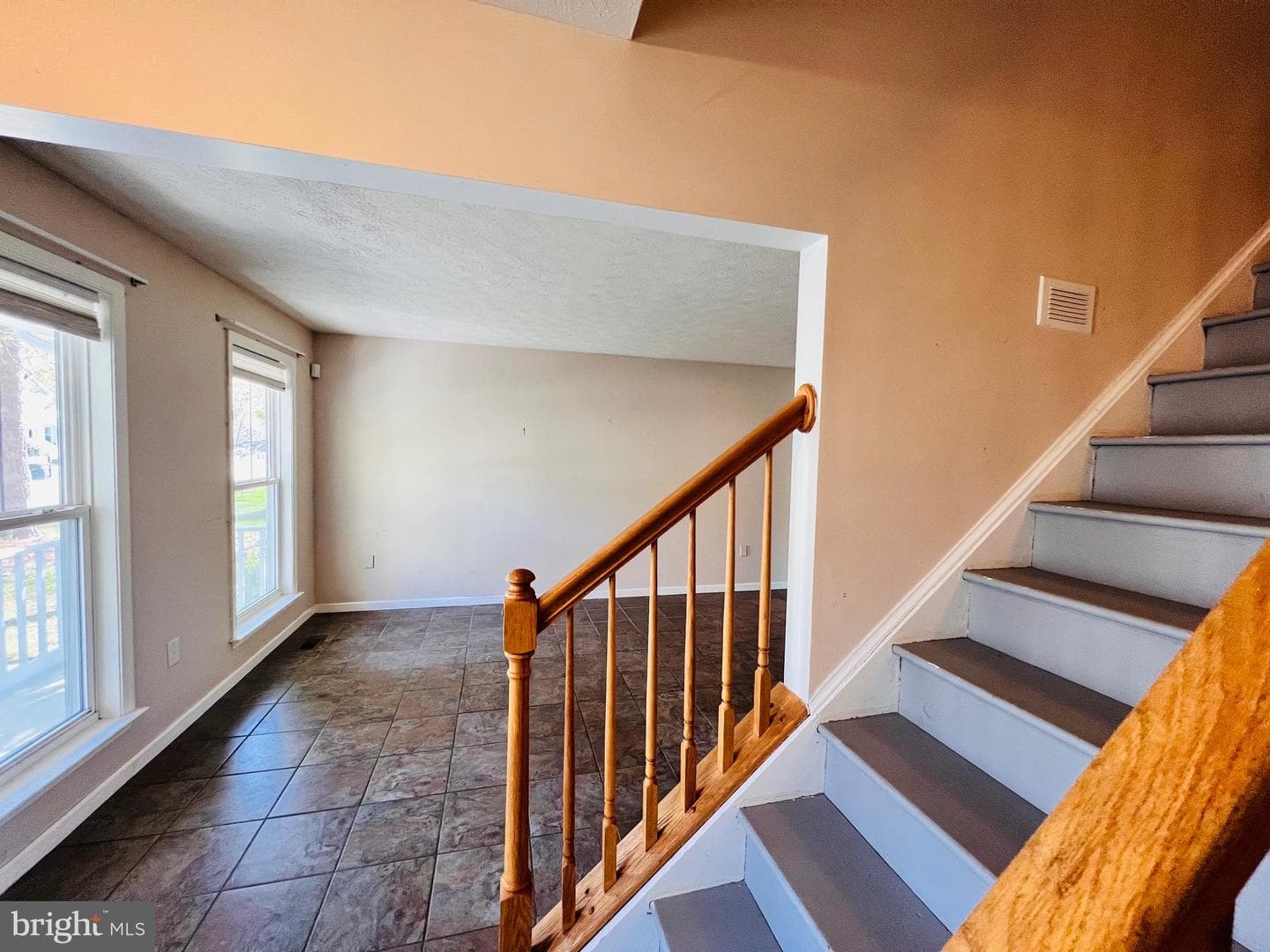 213 Forest Avenue photo 22