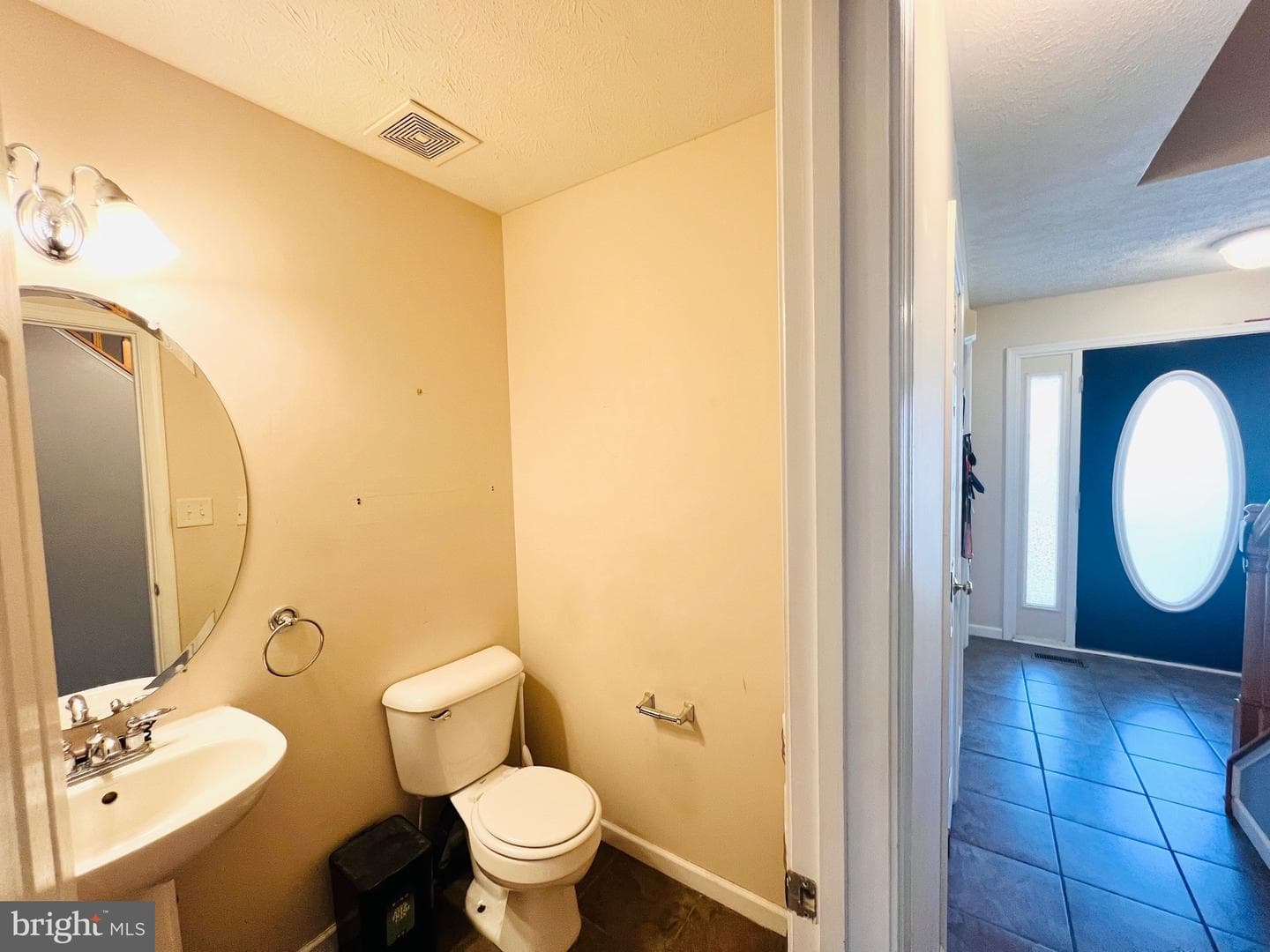 213 Forest Avenue photo 25