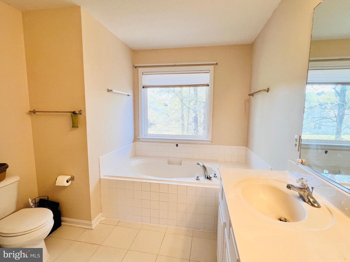 213 Forest Avenue photo 40