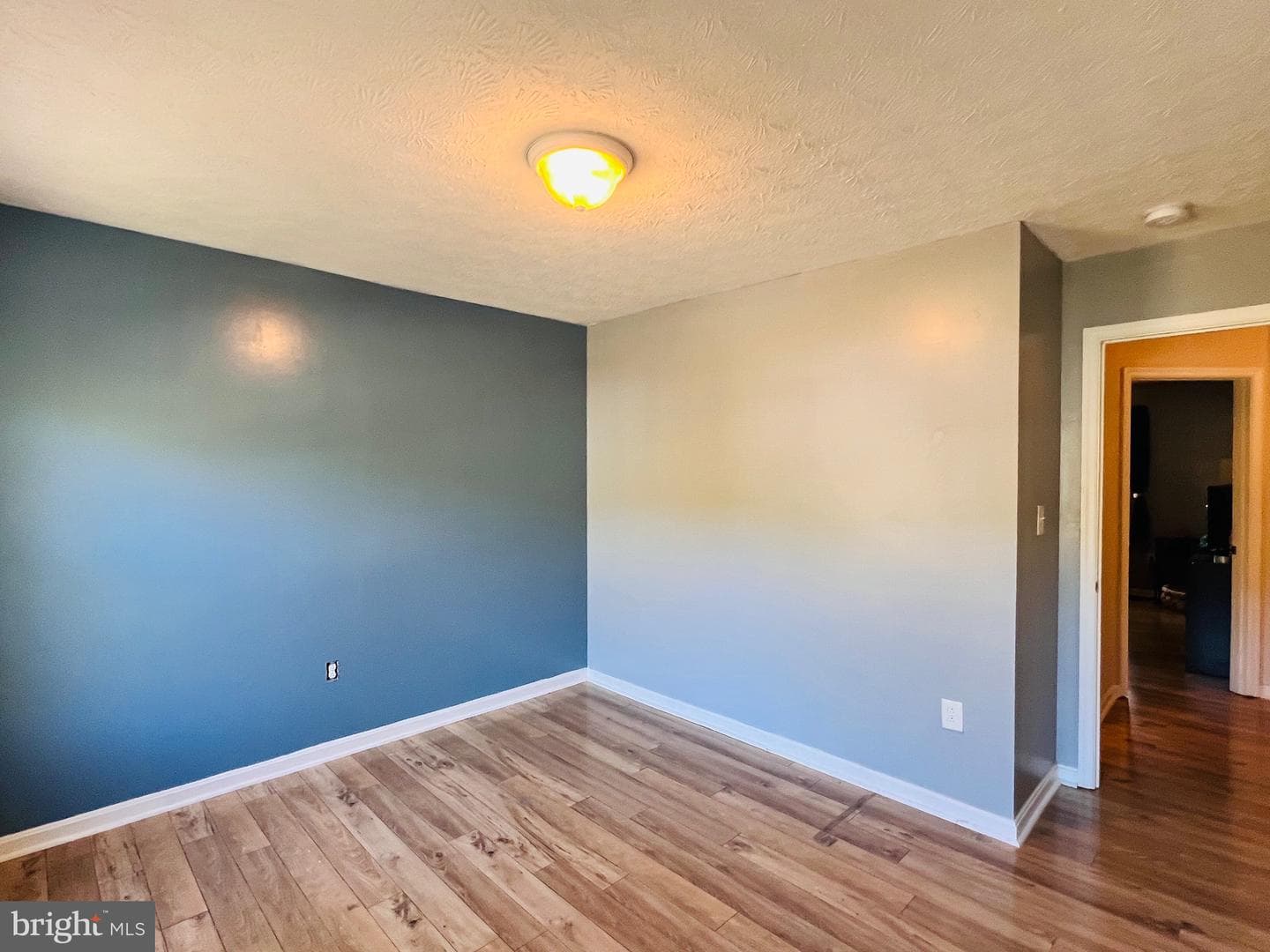 213 Forest Avenue photo 43