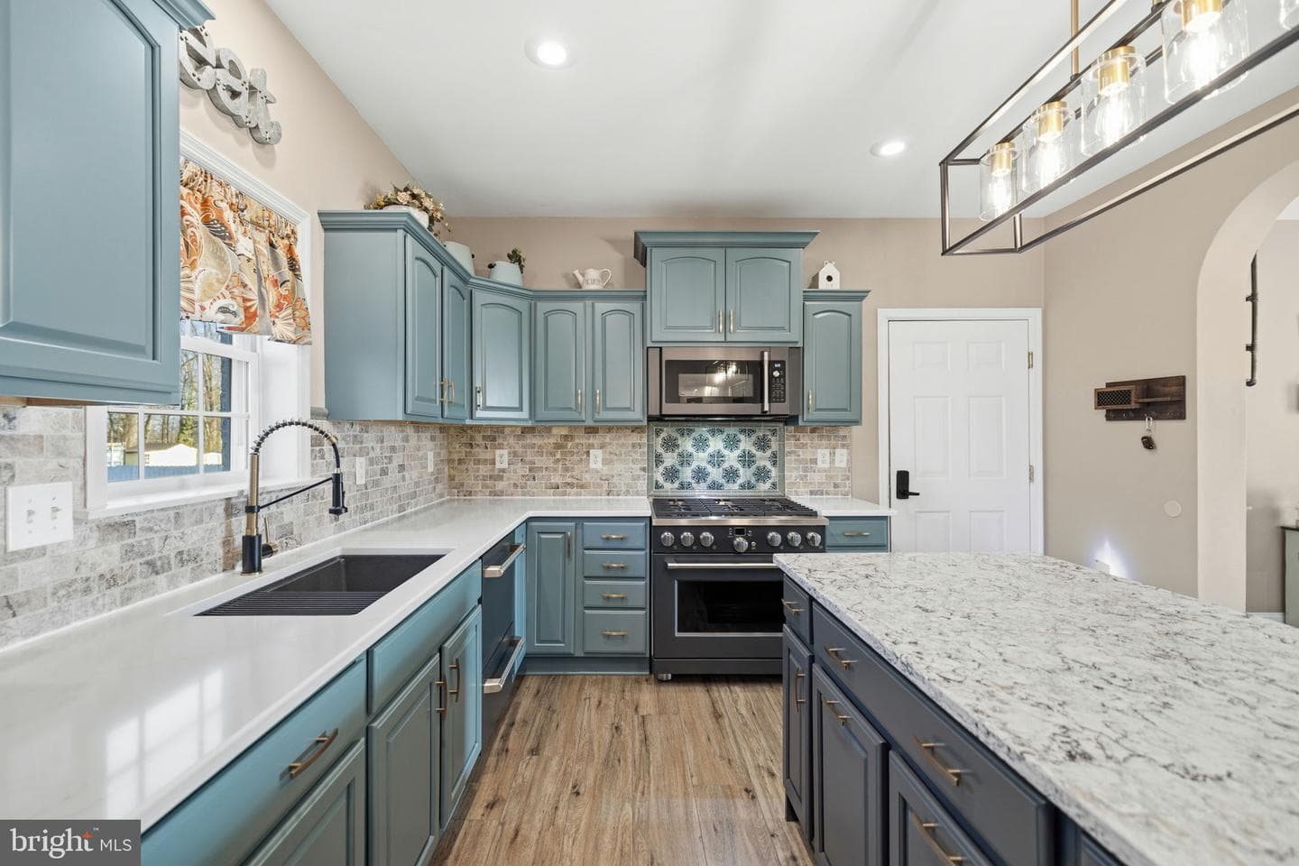 16110 Trigger photo 15