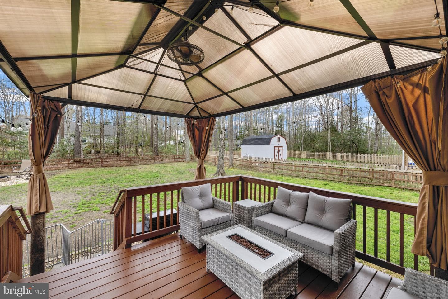 84 Pinewood Ln. photo 24