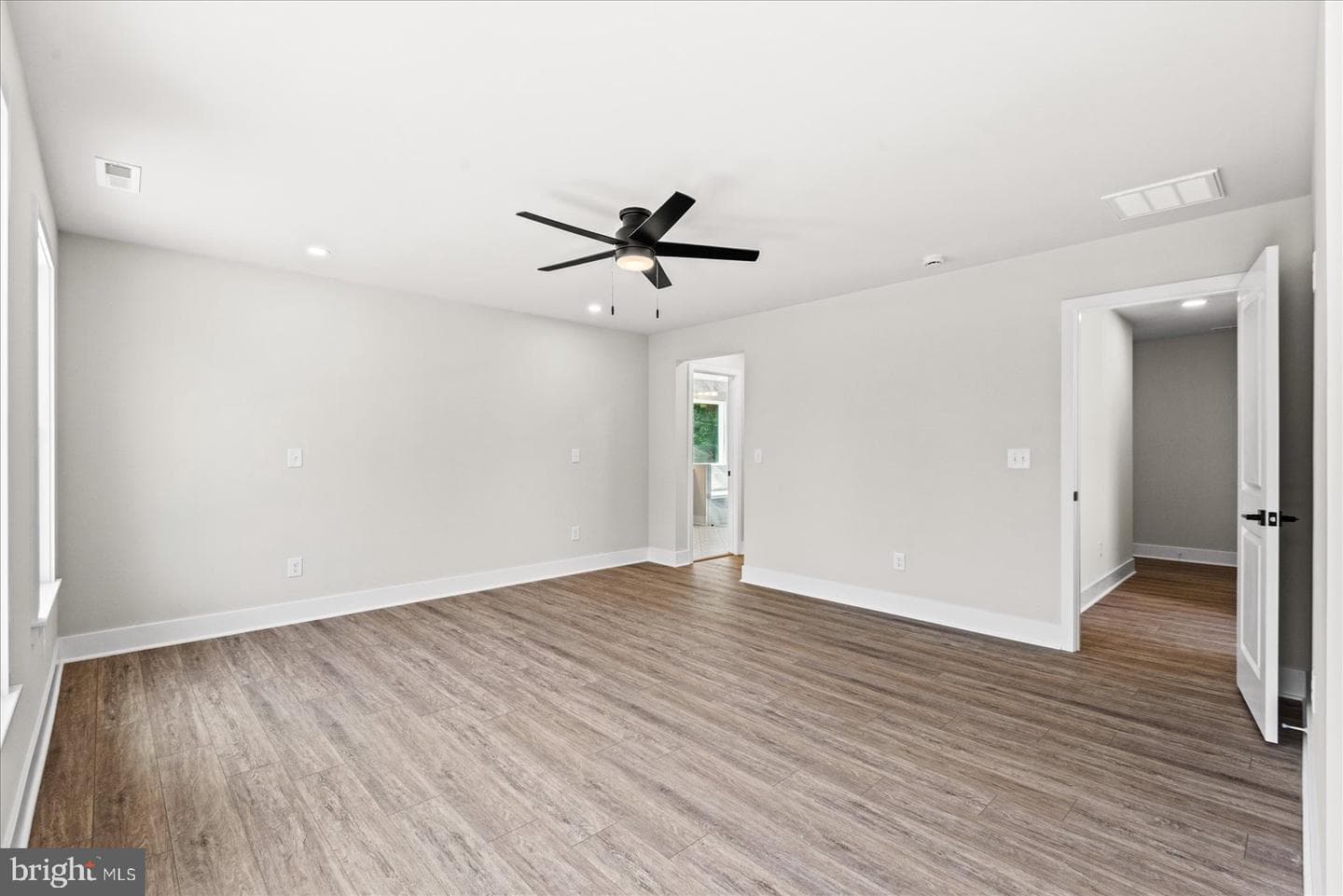 700 Taggart Street photo 25