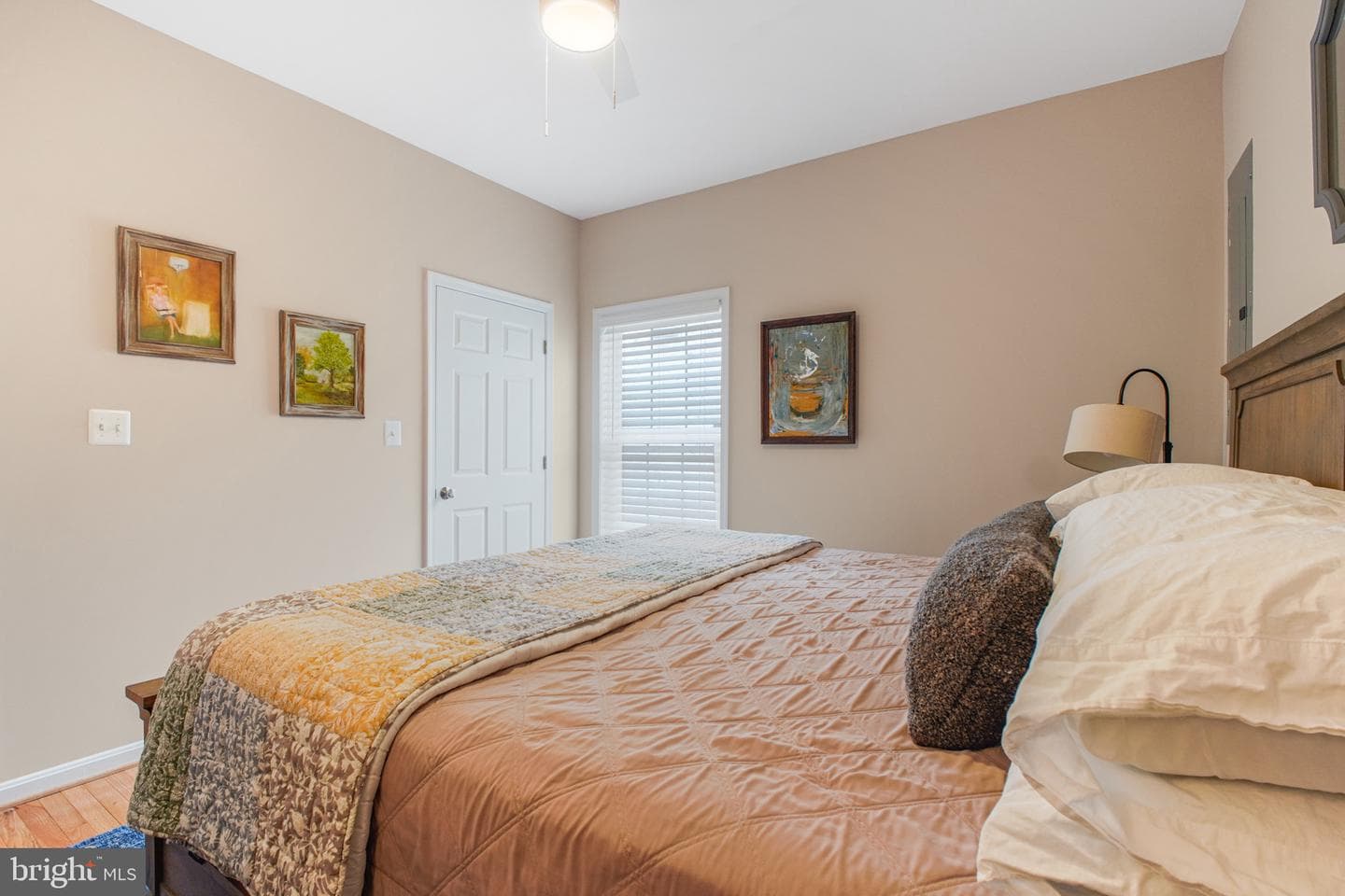 1111 Lossing Avenue photo 44