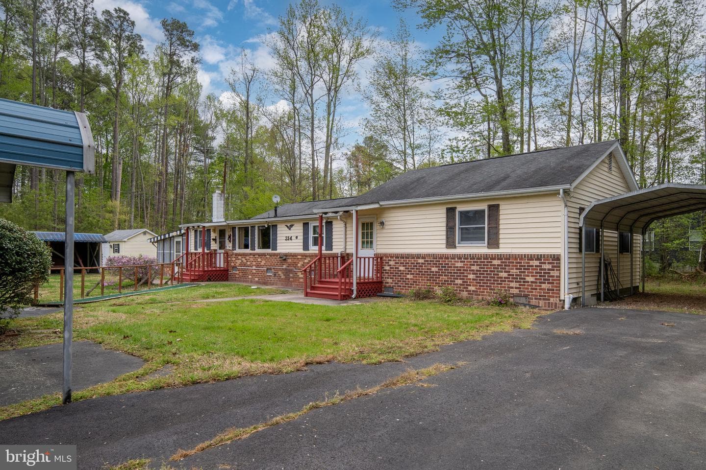 314 Lake Drive photo 6