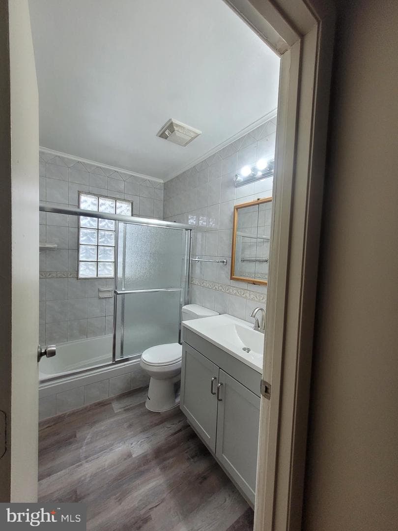 244 6th Street photo 21