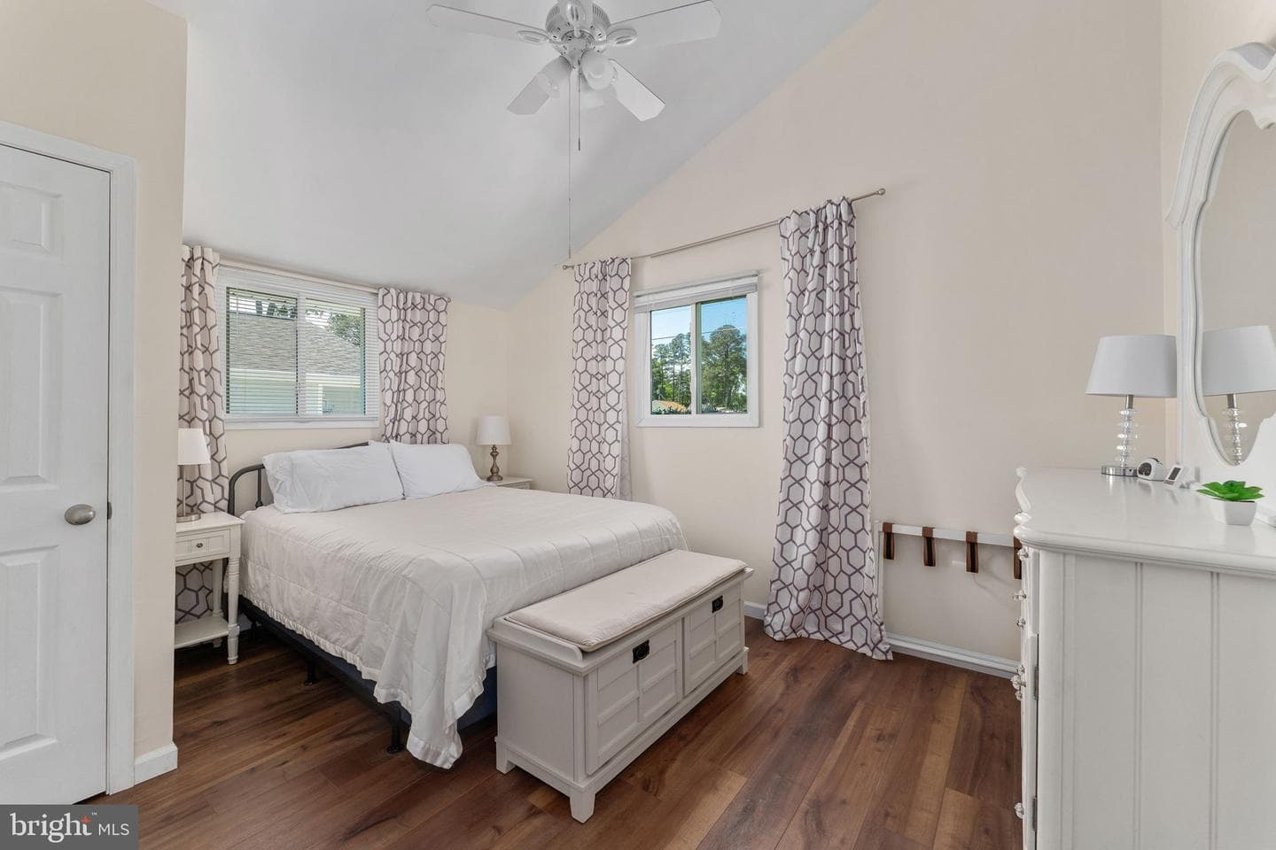 222 Shore Drive photo 13