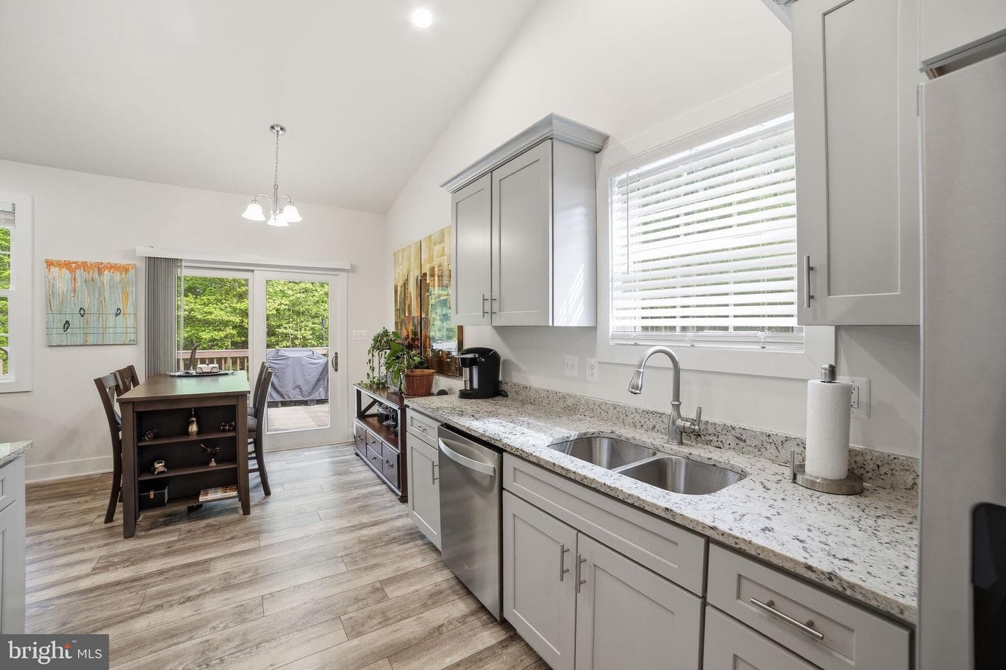 329 N Glebe Road photo 11