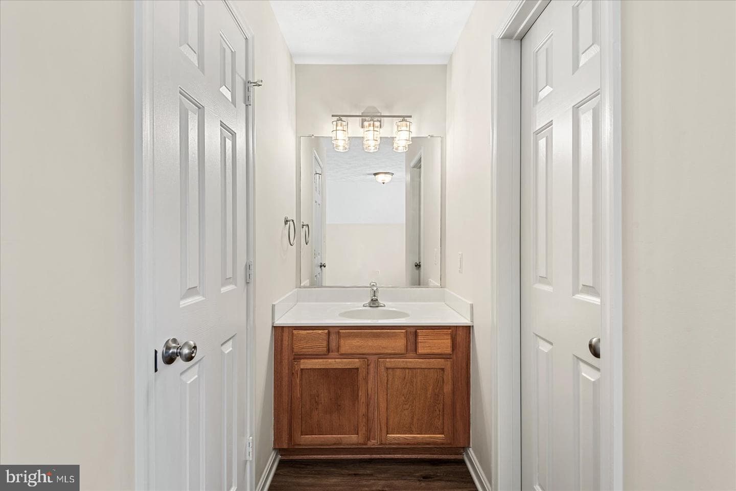 321 3rd Street photo 35