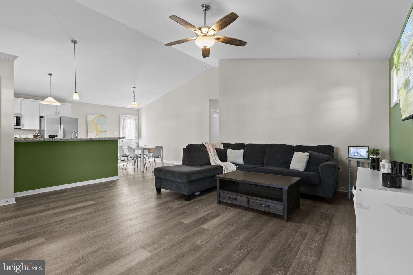 320 2nd Street photo 11