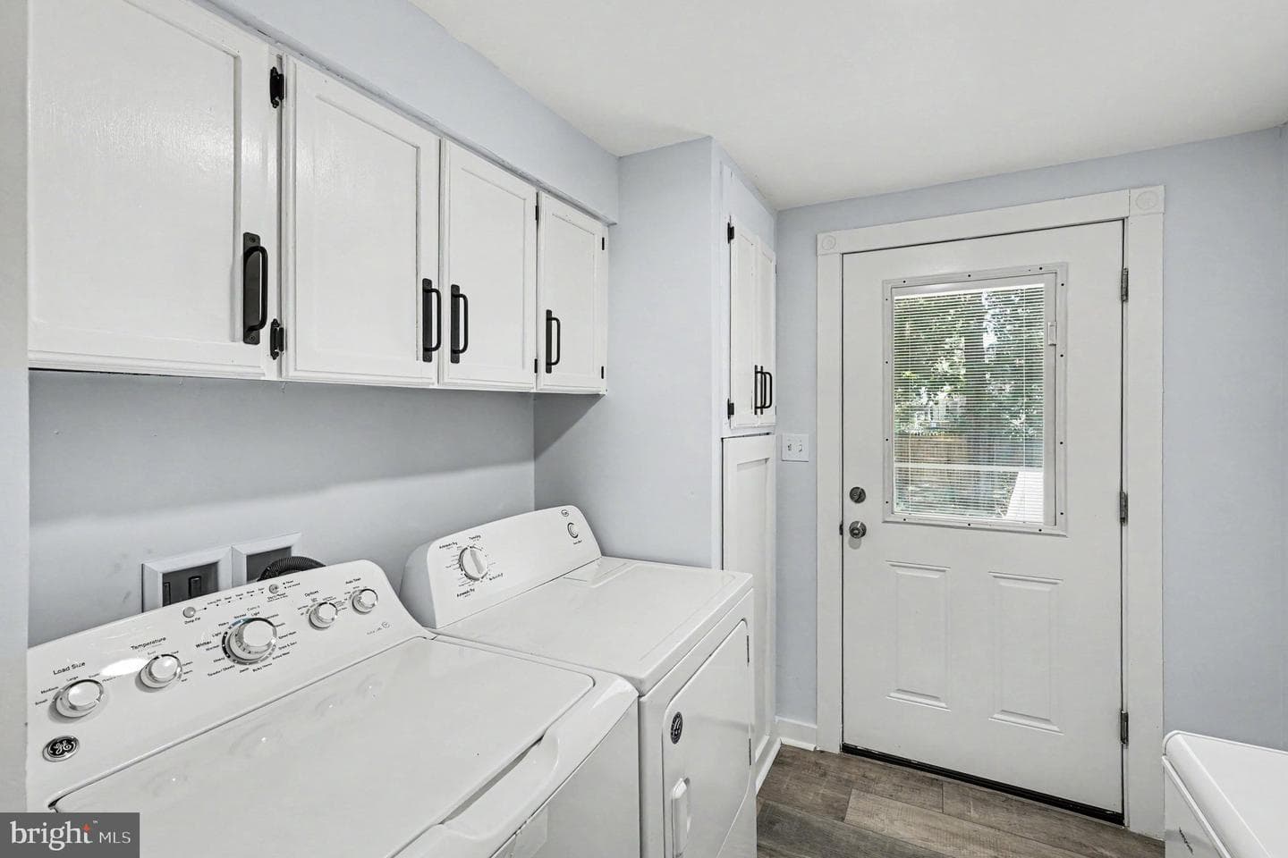 3301 Stratford Street photo 21