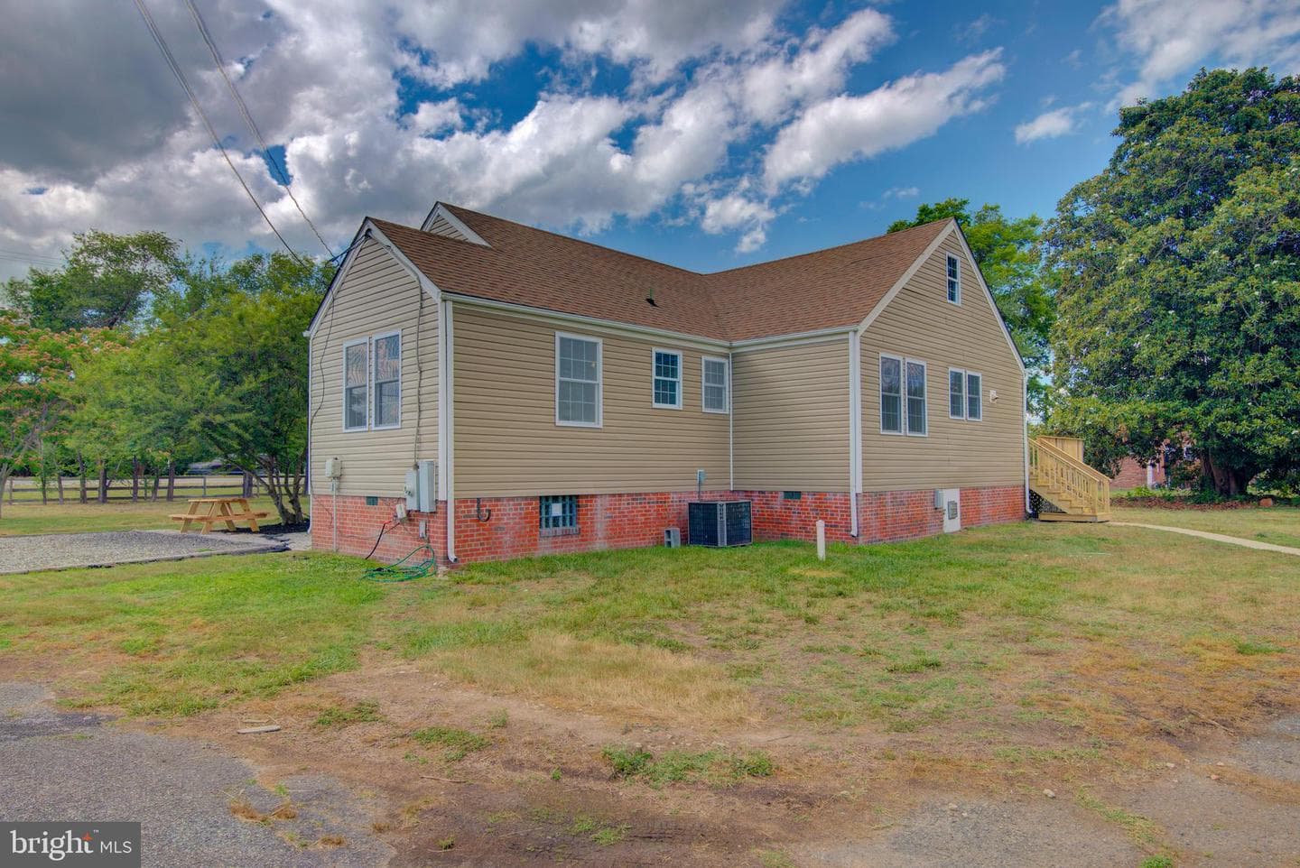 20532 Ridge Rd photo 4