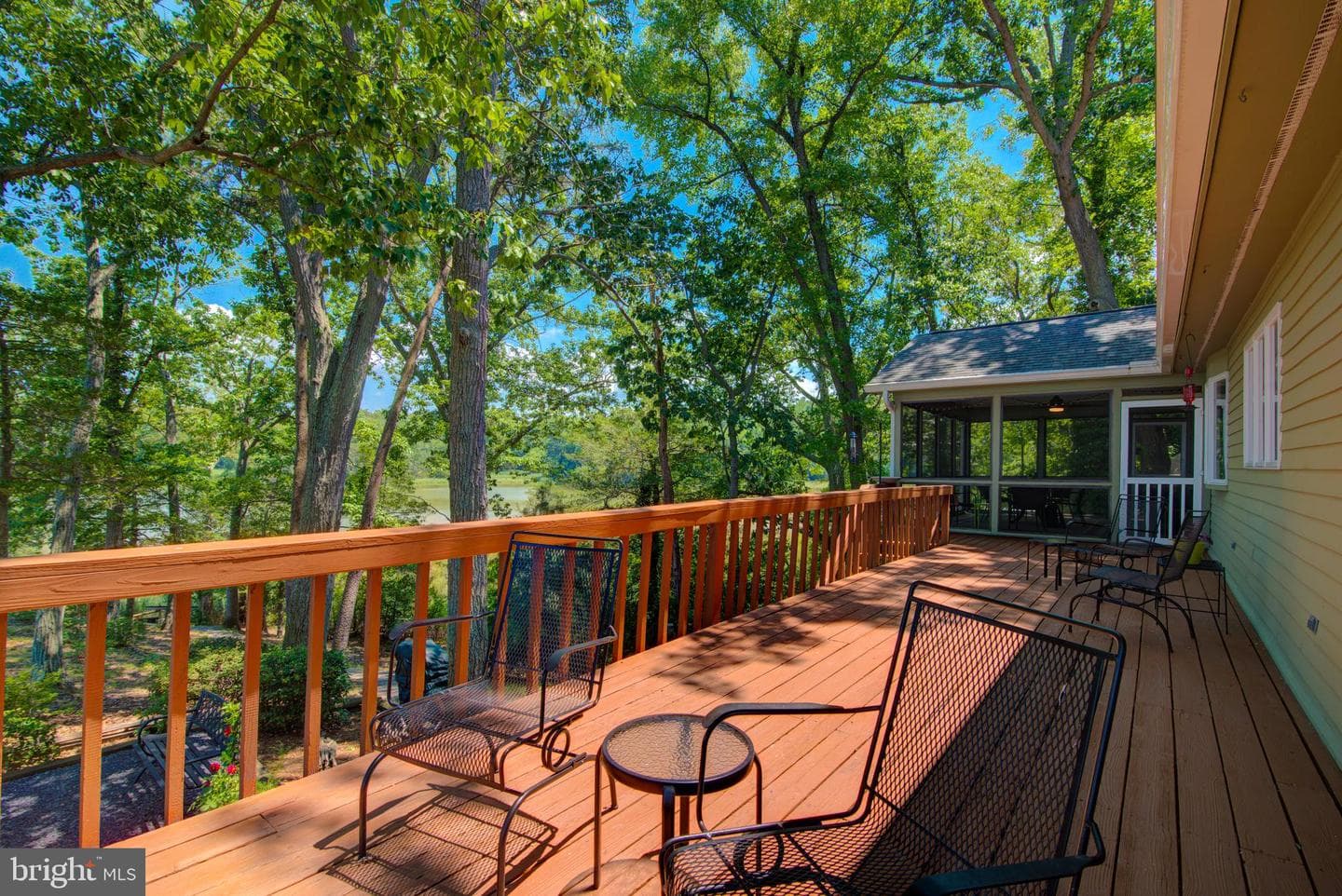 579 Bay Pointe Drive photo 32