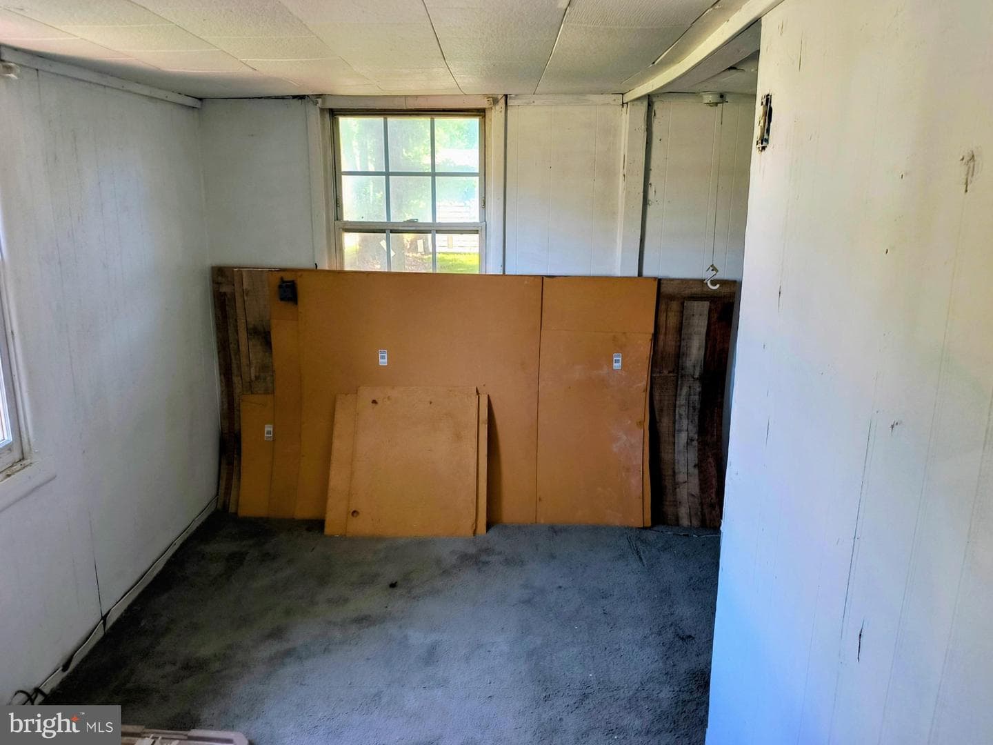 1114 Lossing Avenue photo 2