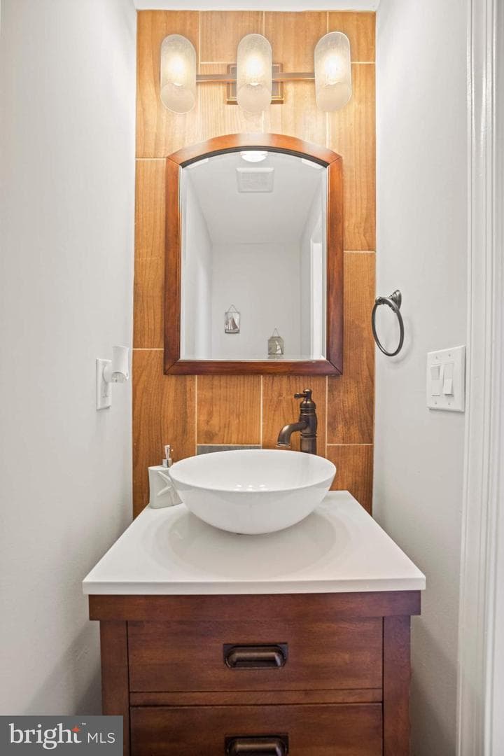139 8th Street photo 46