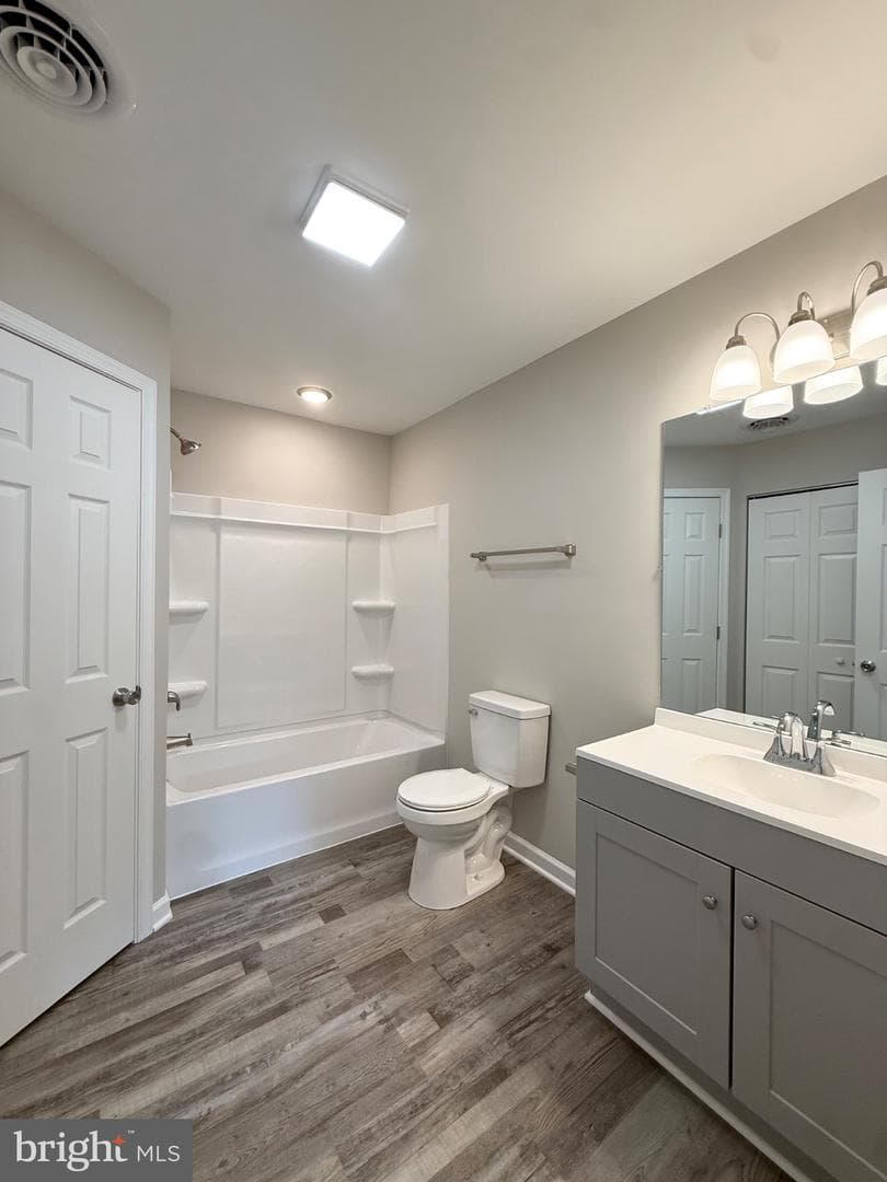 4609 Neenah Road photo 13