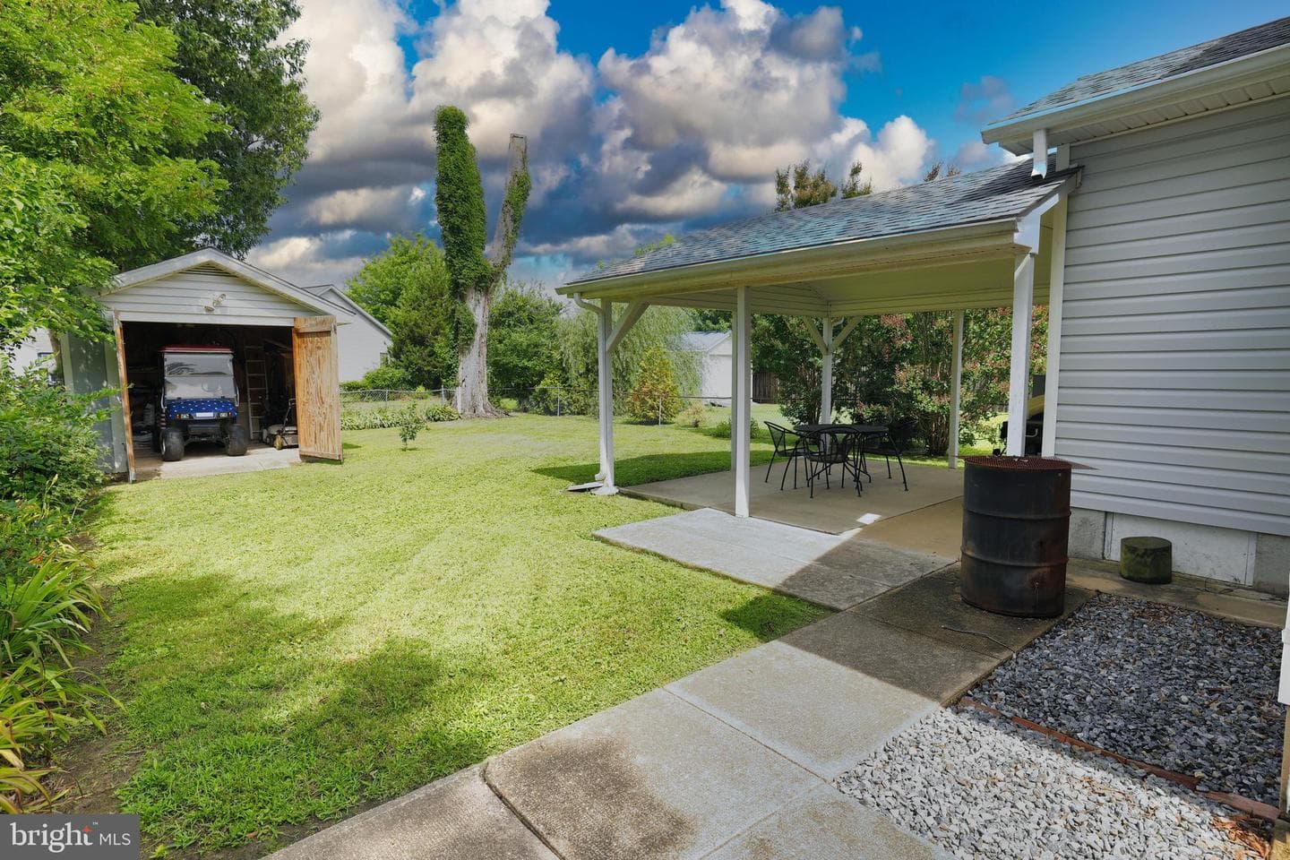 311 Marshall Avenue photo 29