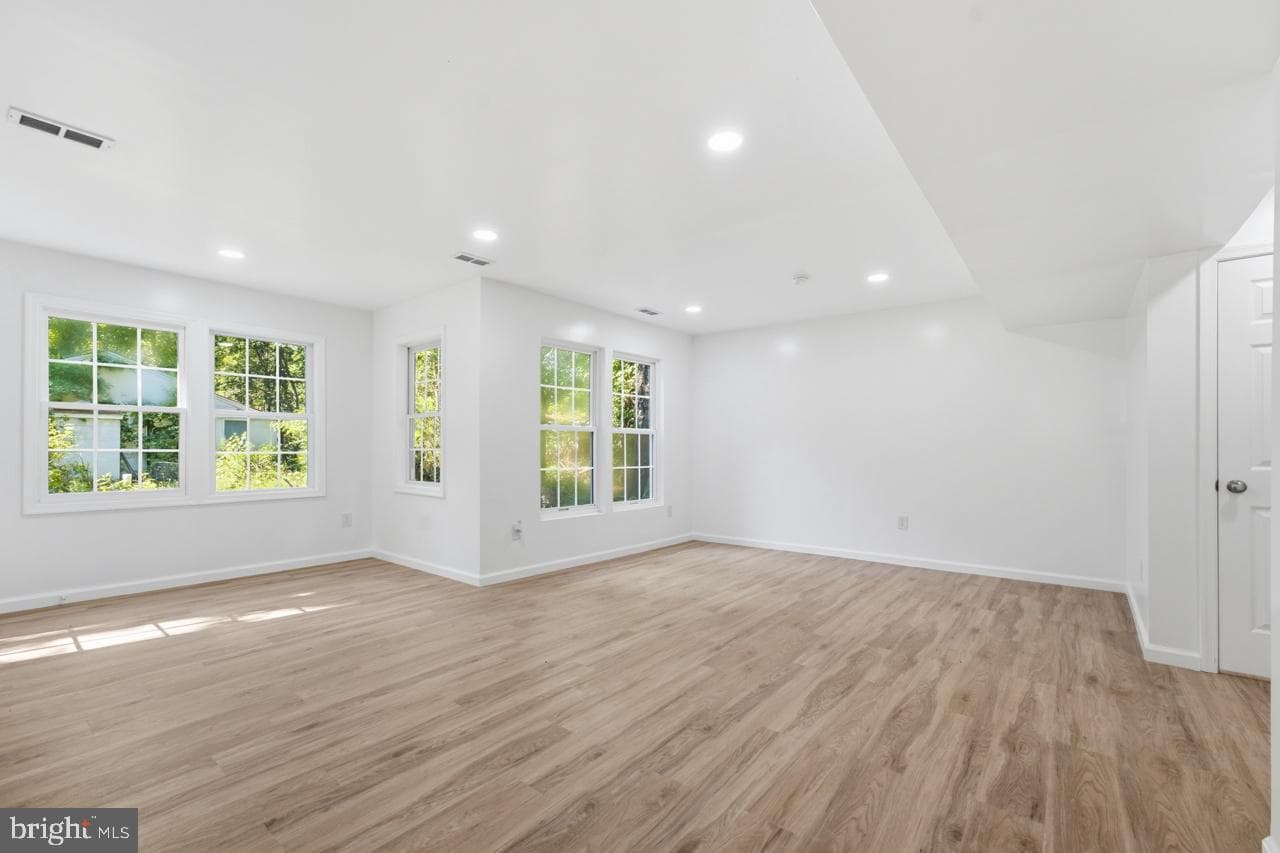104 Hazel Drive photo 6