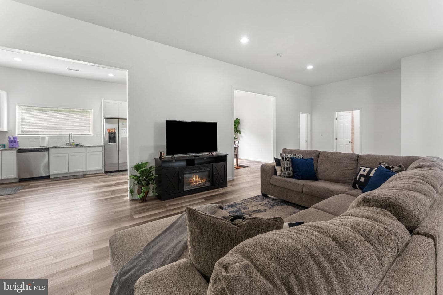 148 Matthews Cove photo 29