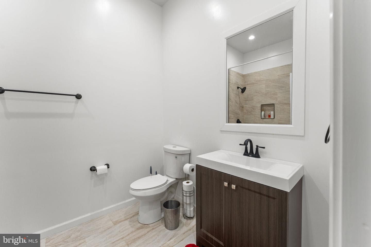 148 Matthews Cove photo 9