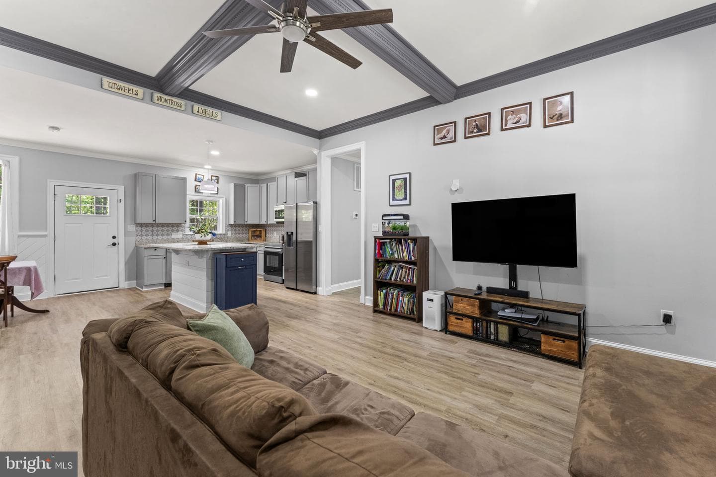 115 Erica Drive photo 6