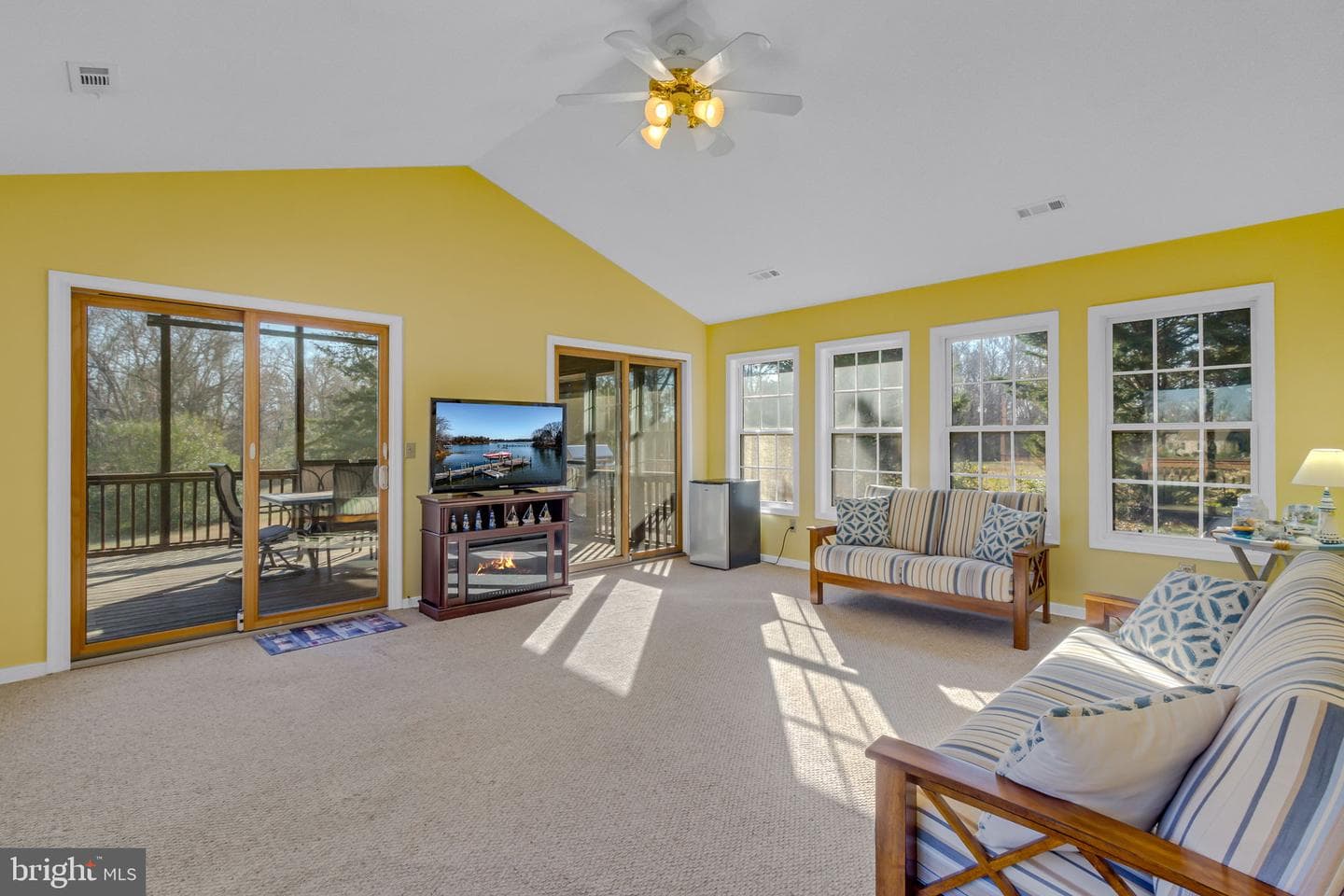 196 Matthews Cove Drive photo 17