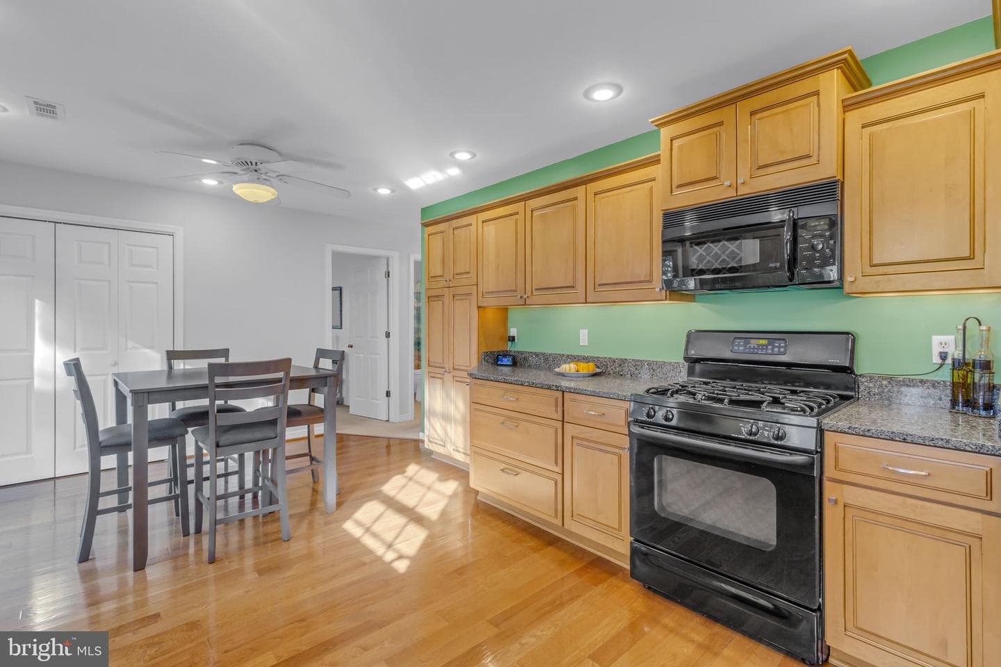 196 Matthews Cove Drive photo 23