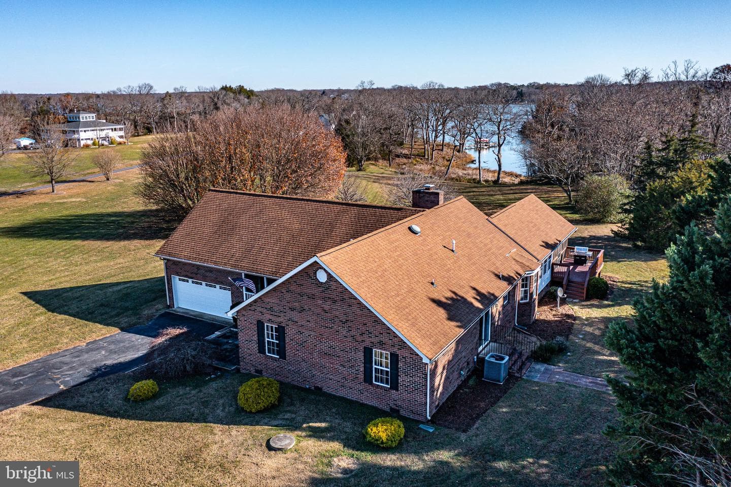196 Matthews Cove Drive photo 4