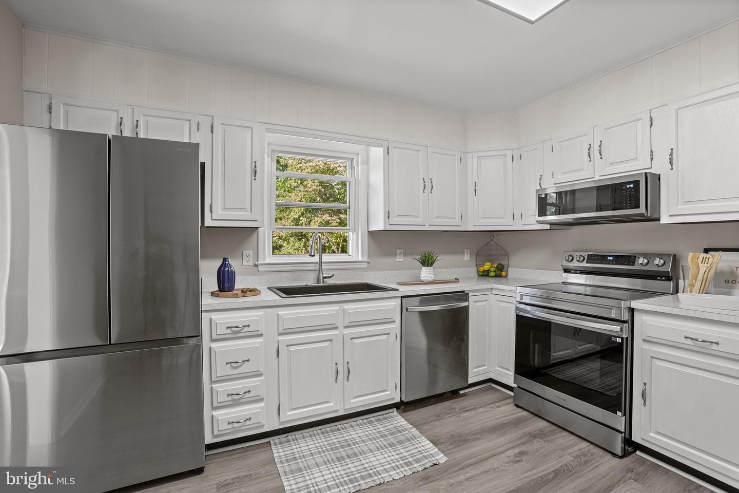 1247 S Glebe Rd photo 17