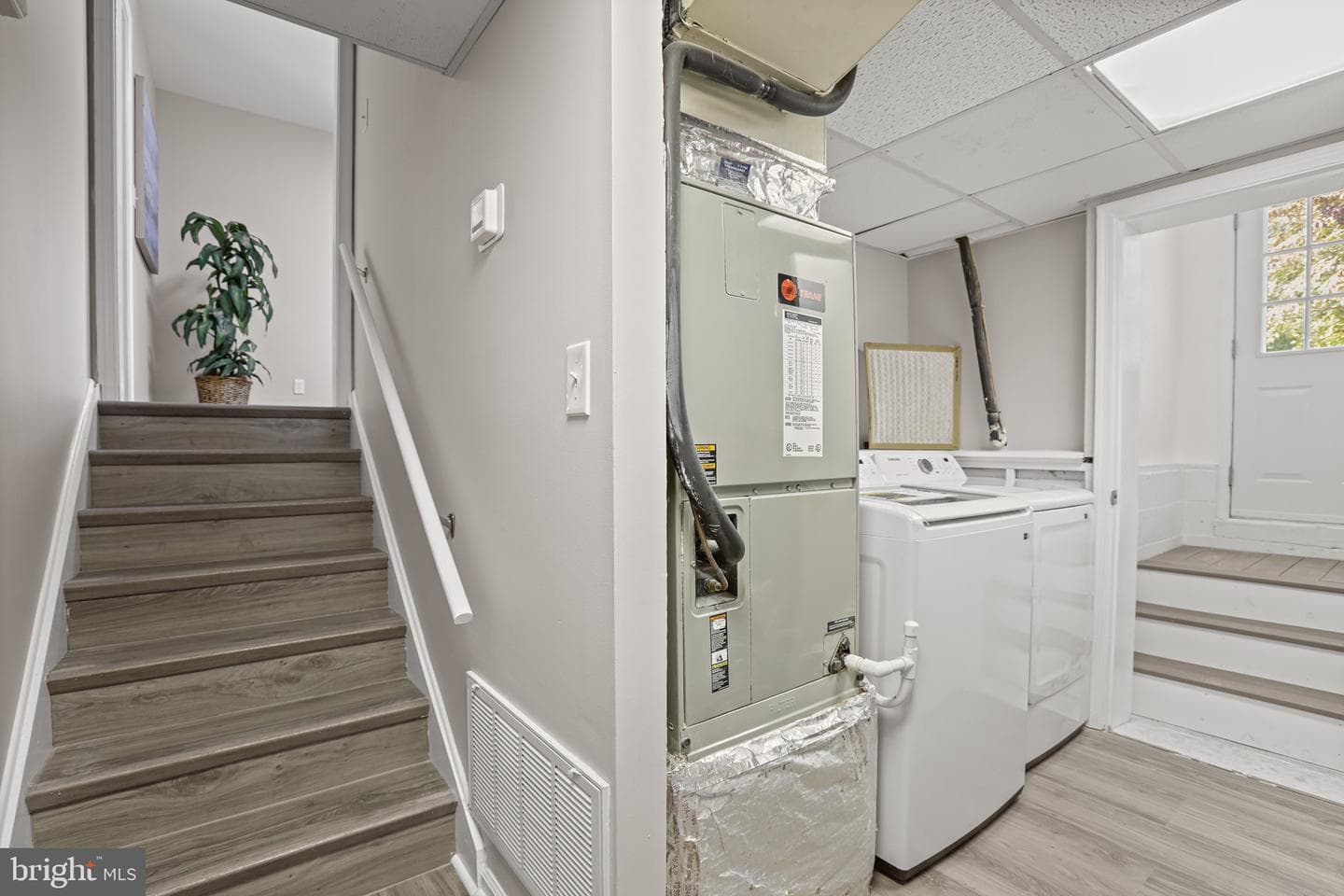 1247 S Glebe Rd photo 28