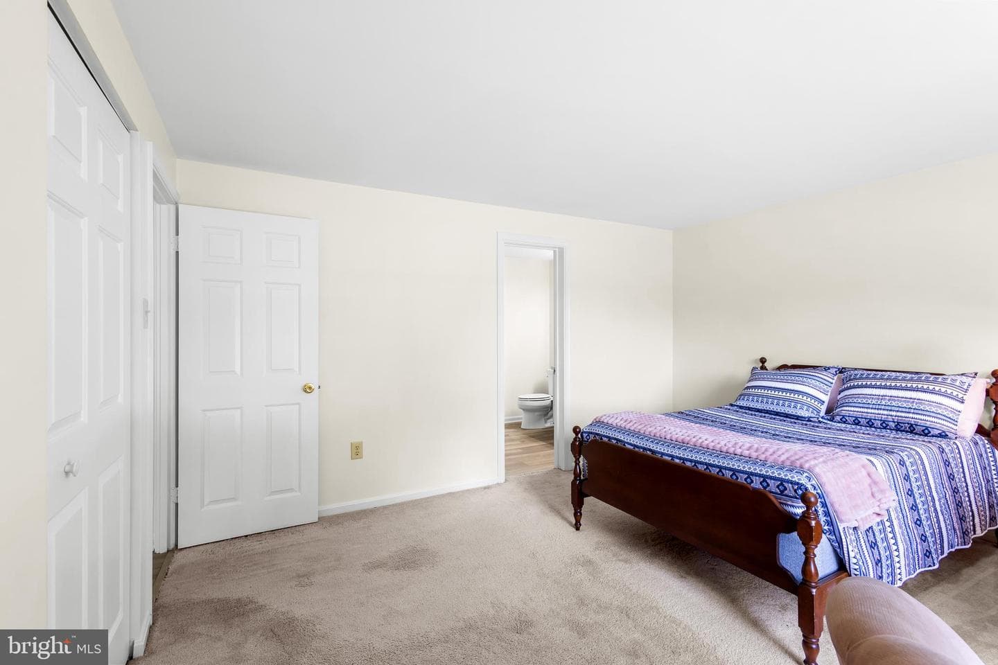 827 Travelers Rest photo 22