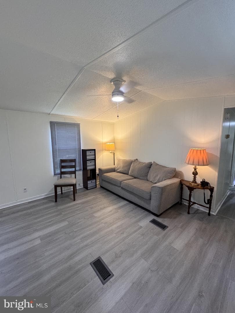 461 Long Point Road photo 12