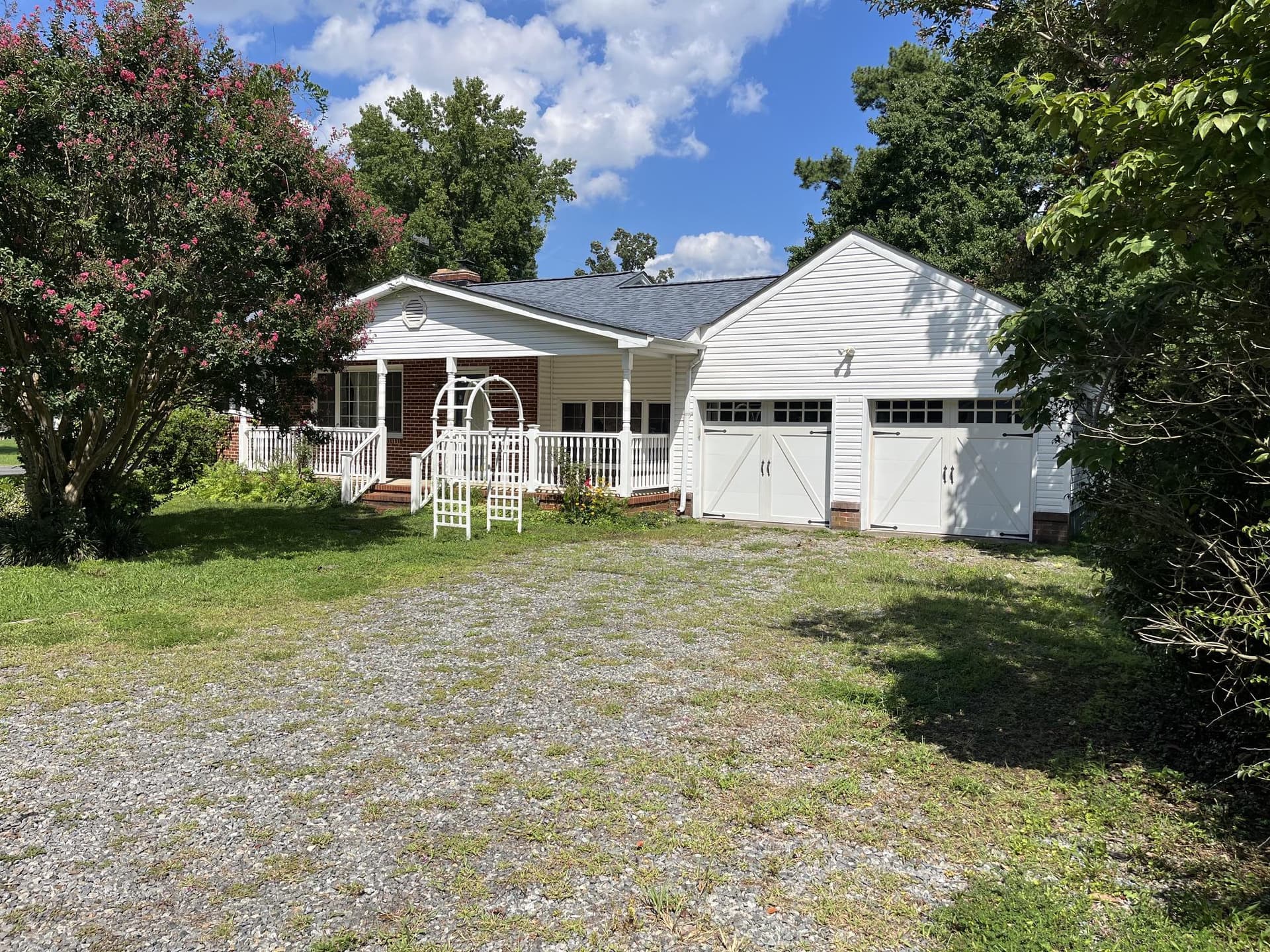 1096 Holly Vista Drive photo 1