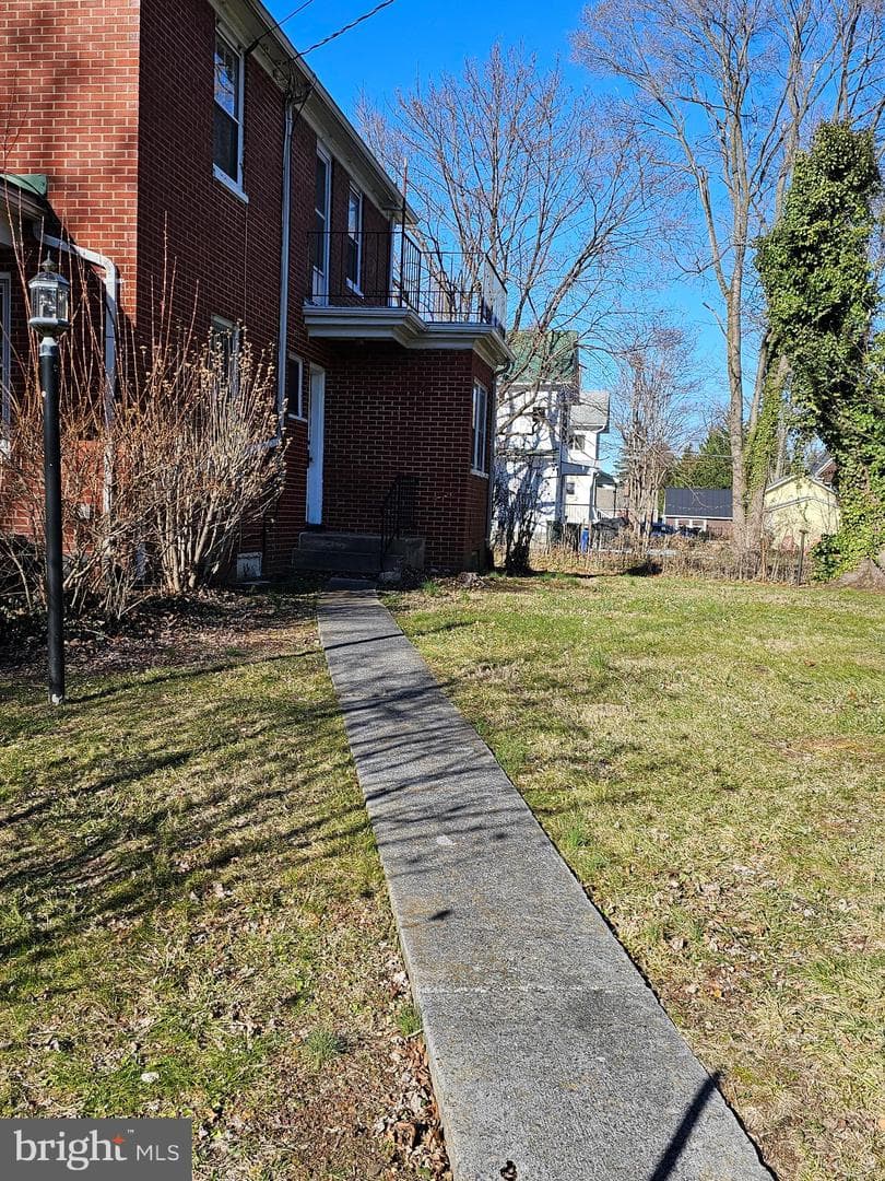 618 S Washington Street photo 4