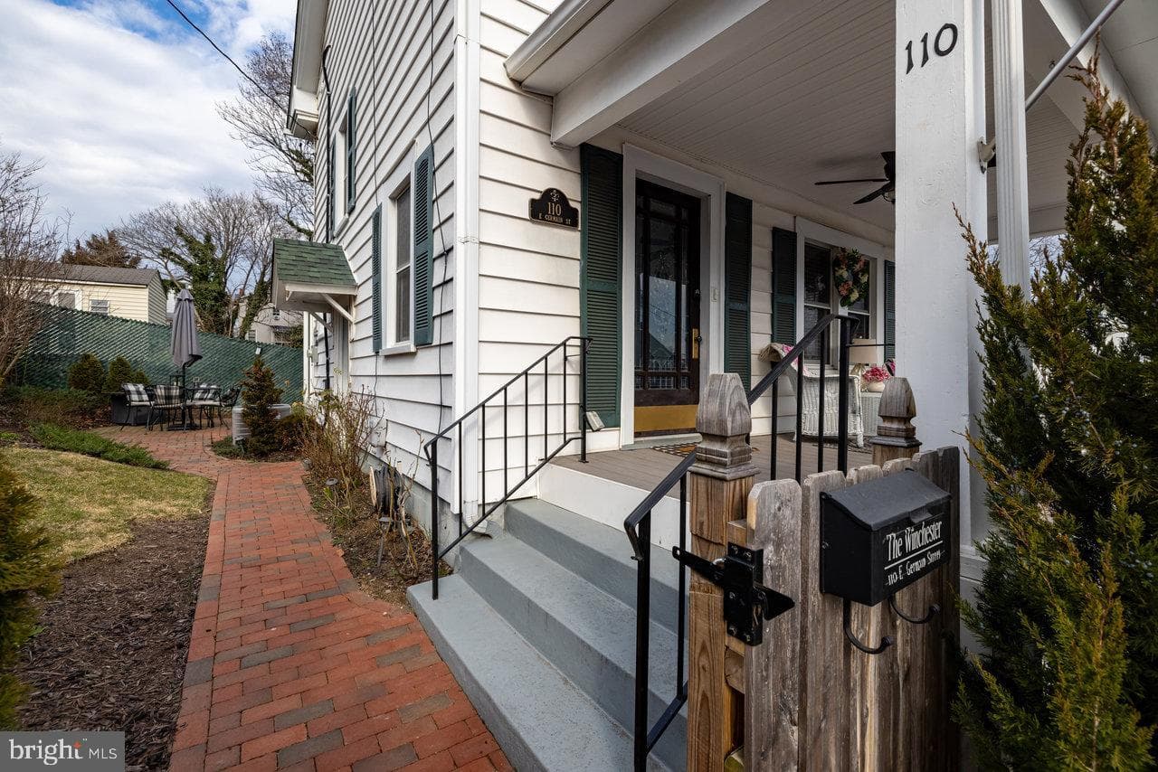 110 E Germain Street photo 35