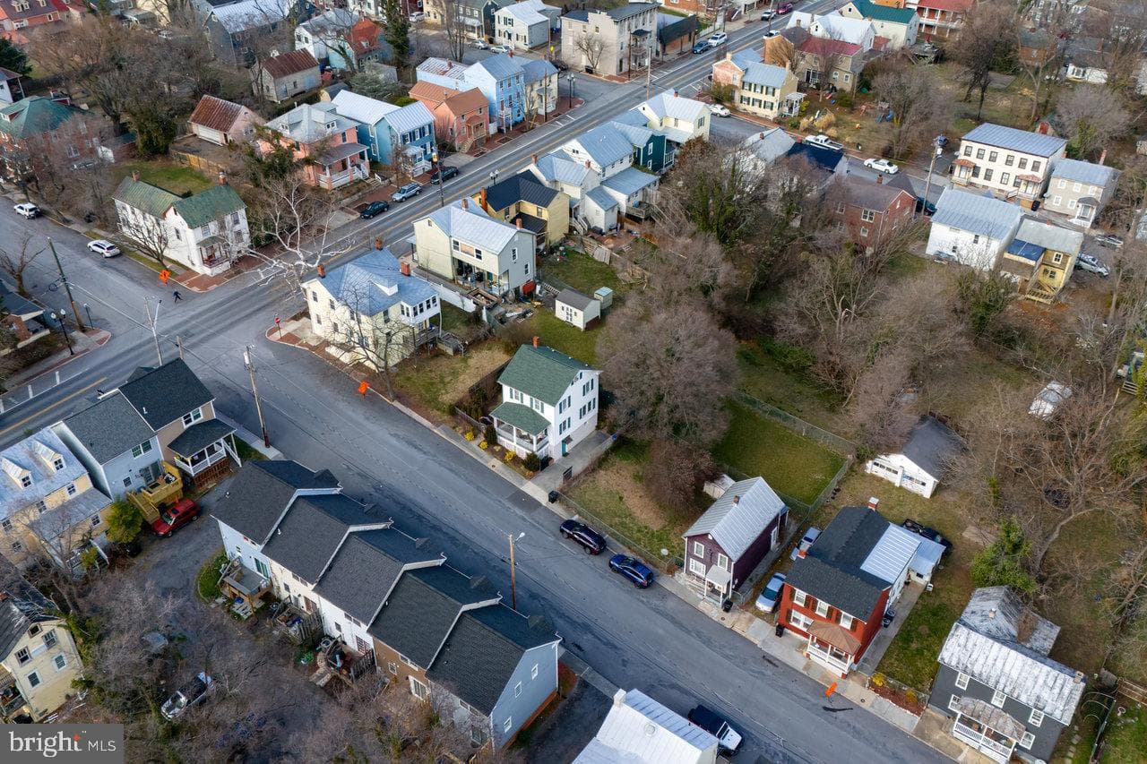 110 E Germain Street photo 45
