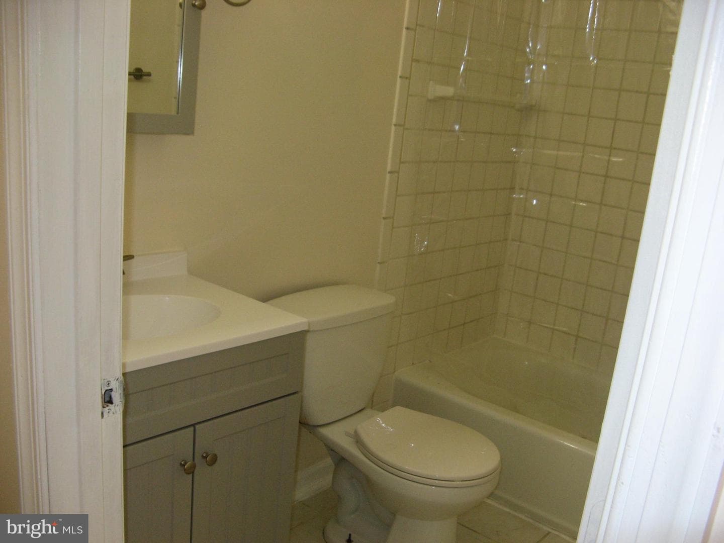 633 Ewell Street photo 15