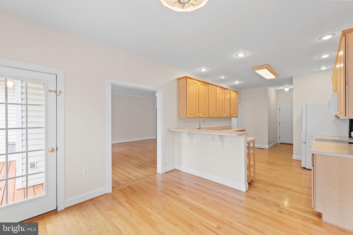 2721 Middle Road photo 13