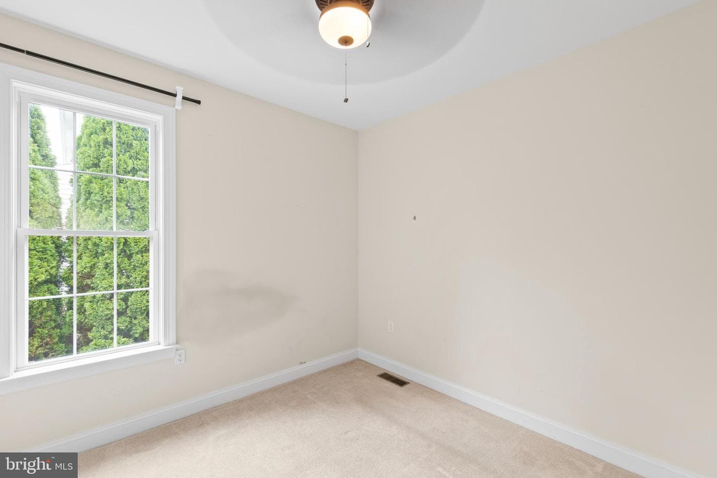 2721 Middle Road photo 29