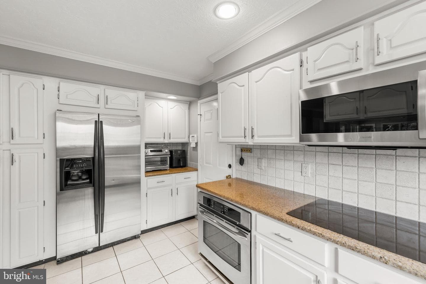 1610 Van Couver Street photo 18