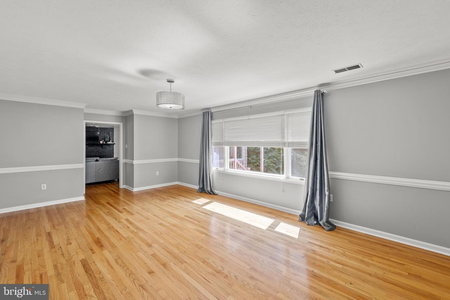 1610 Van Couver Street photo 8